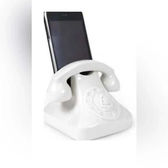 Jonathan Adler Smartphone Dock - Picture 4 of 13